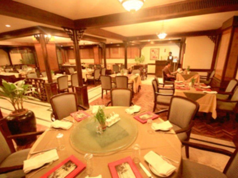 فندق راديسون بلو أتريا بنغالور المطعم الصورة